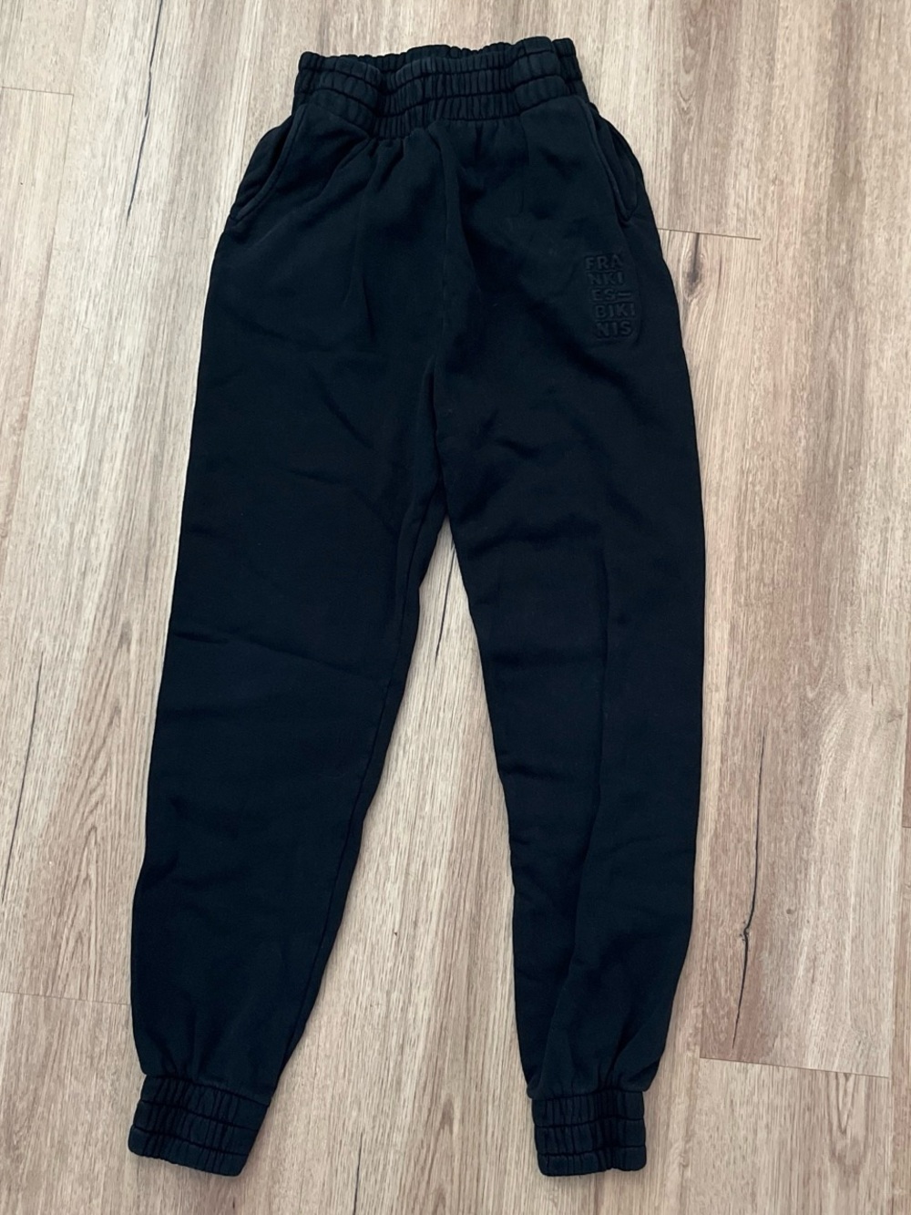 Frankie's Bikinis Jogger Sweatpants - L